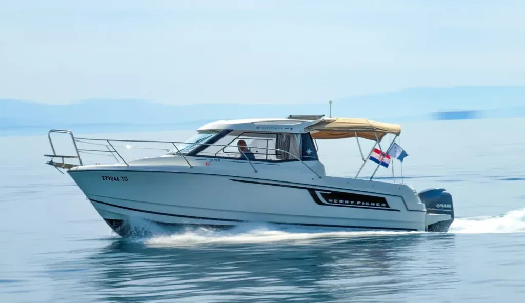 Merry Fisher 755