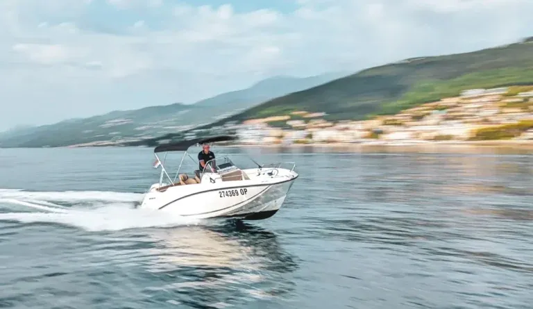 Quicksilver 555 Open